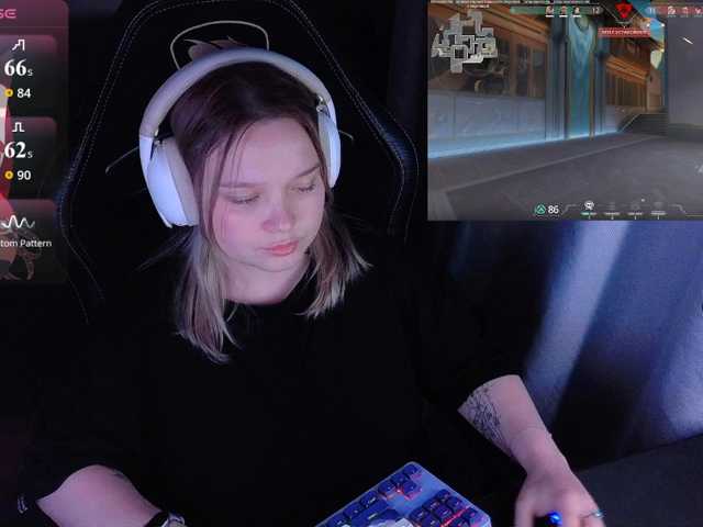AlinaAdams