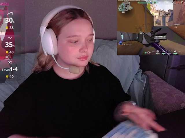 AlinaAdams live cam on UnifiedCams