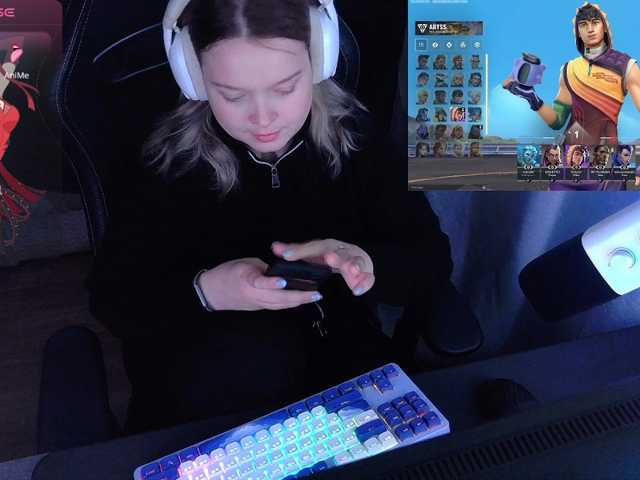AlinaAdams live cam preview