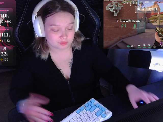 AlinaAdams