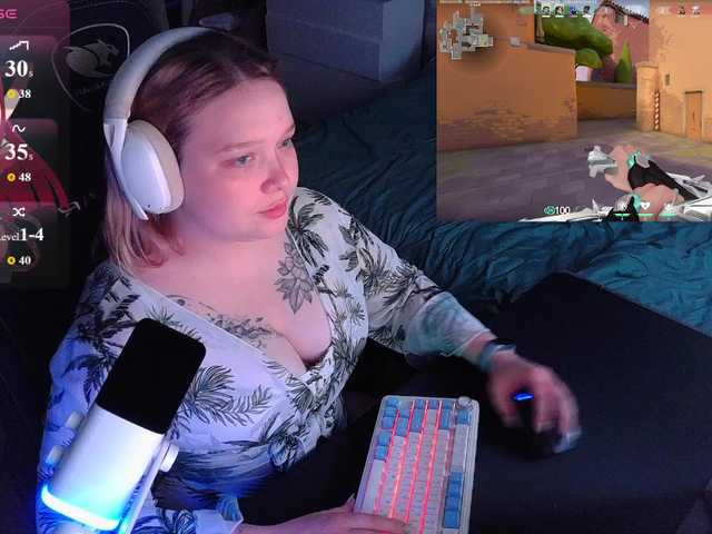 AlinaAdams live webcam show