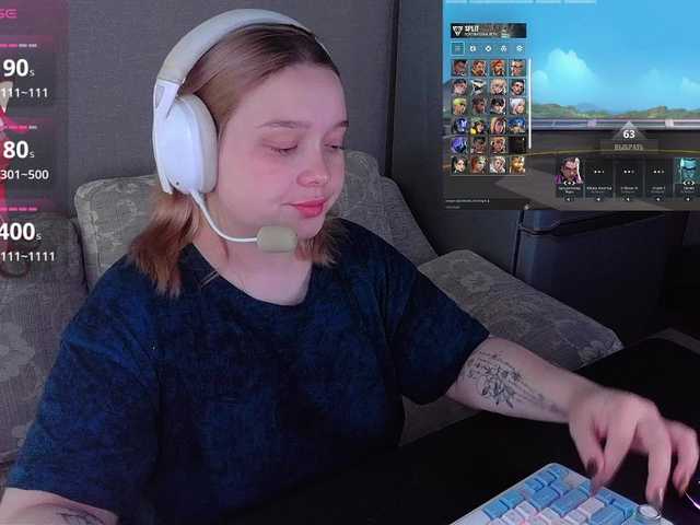 AlinaAdams live cam