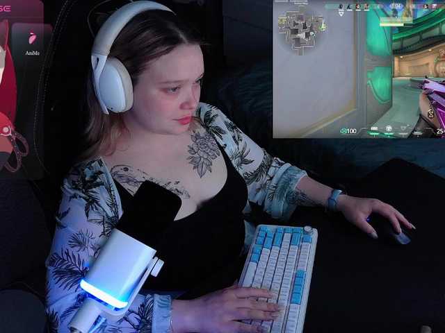 AlinaAdams live cam on BongaCams
