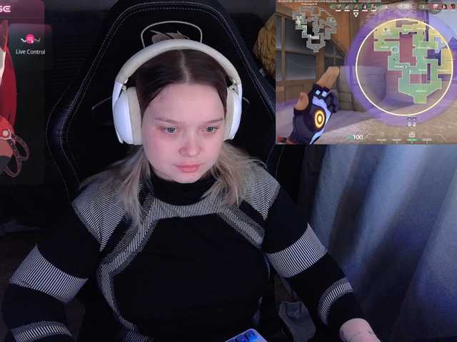 AlinaAdams live cam on BongaCams