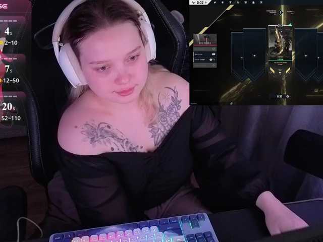AlinaAdams live cam on BongaCams