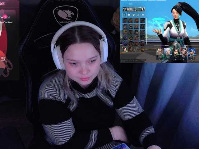 AlinaAdams live cam on BongaCams