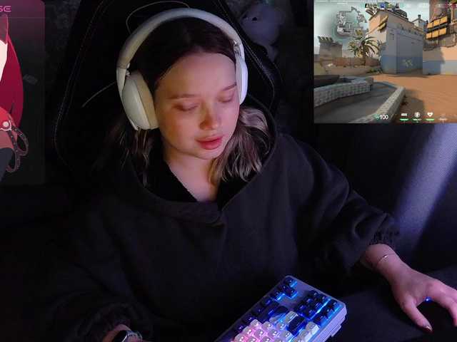 AlinaAdams — live female cam