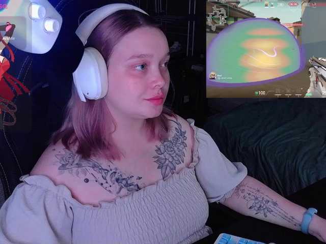 AlinaAdams live cam on BongaCams