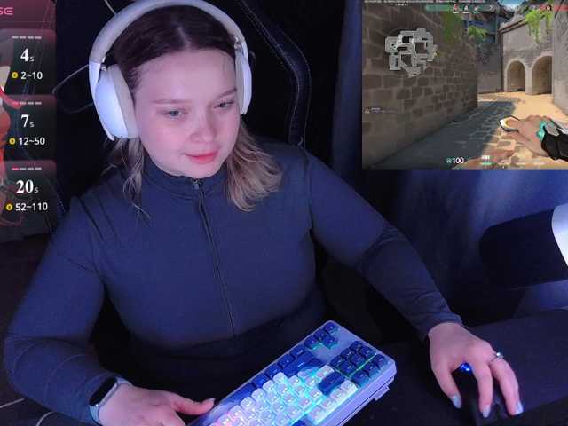 AlinaAdams live cam on BongaCams