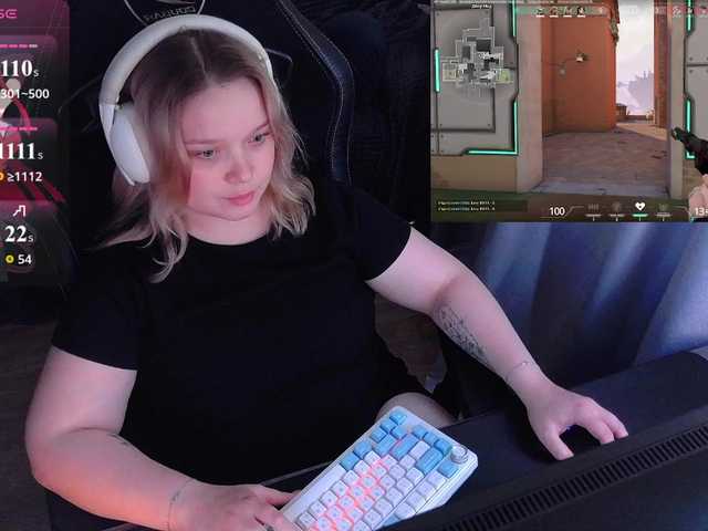 AlinaAdams live cam on BongaCams