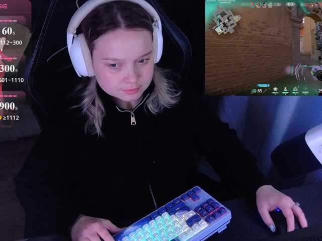AlinaAdams live cam on BongaCams