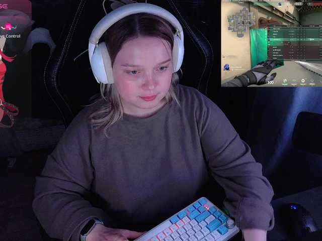 AlinaAdams live cam on BongaCams
