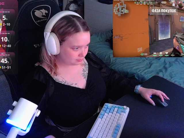 AlinaAdams live webcam show