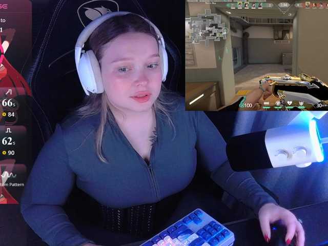 AlinaAdams live cam on BongaCams