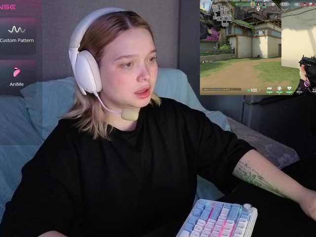 AlinaAdams live cam on BongaCams
