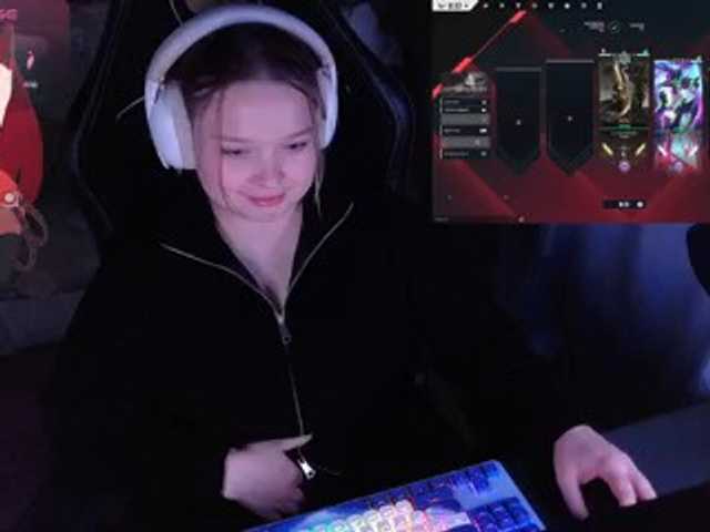 AlinaAdams live cam on BongaCams