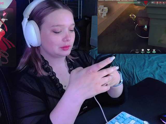AlinaAdams live webcam show