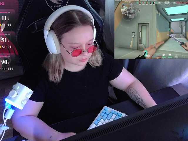 AlinaAdams live cam on BongaCams