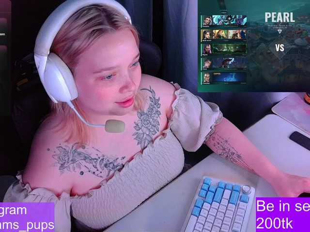 AlinaAdams live cam on BongaCams