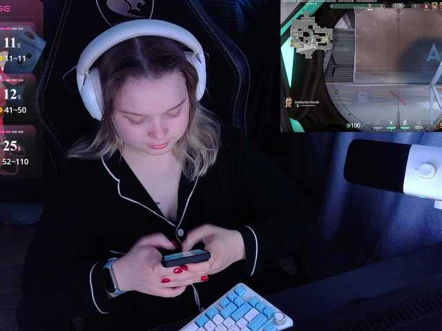 AlinaAdams