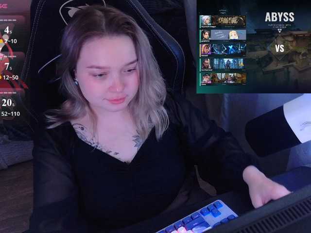 AlinaAdams