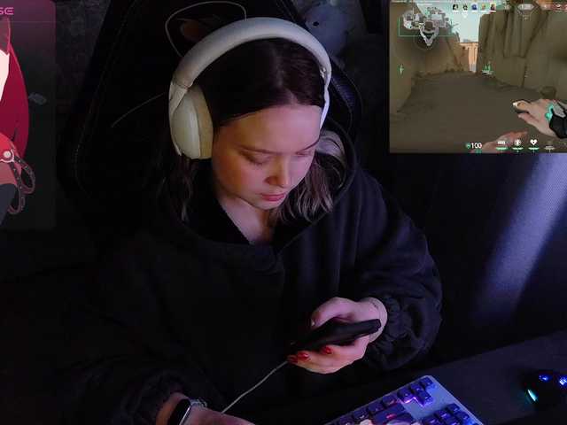 AlinaAdams — live female cam