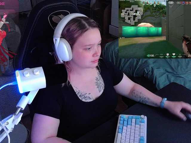 AlinaAdams live webcam show