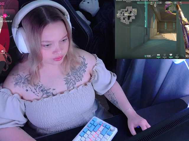 AlinaAdams live cam on BongaCams