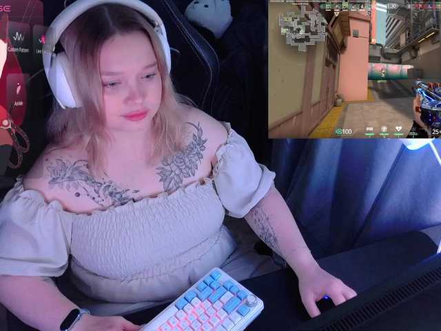 AlinaAdams live cam on BongaCams