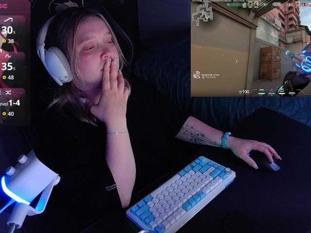 AlinaAdams live webcam show