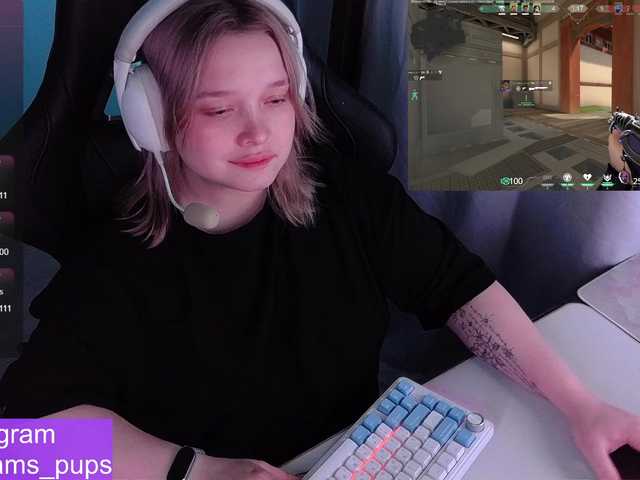 AlinaAdams live cam on BongaCams