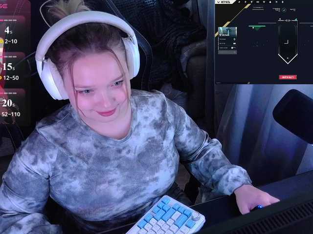 AlinaAdams live cam preview