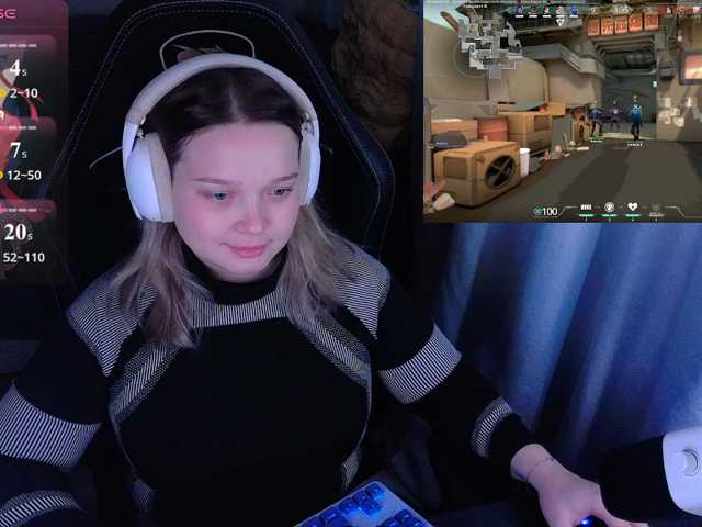 AlinaAdams