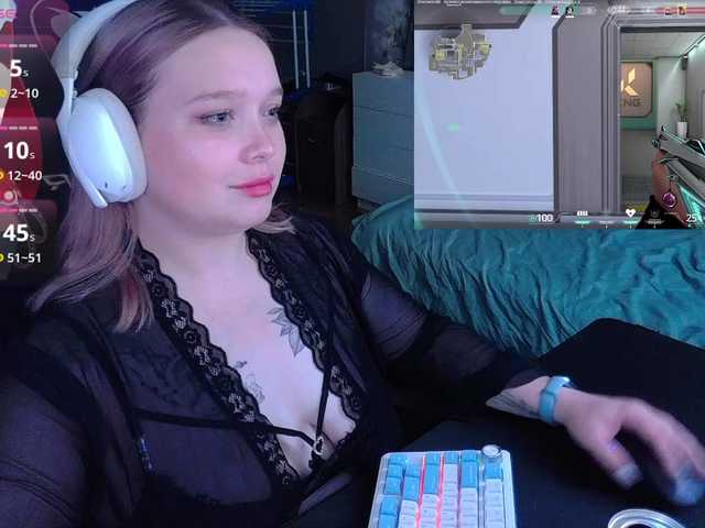 AlinaAdams live webcam show