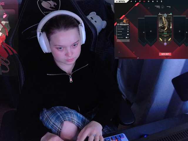 AlinaAdams