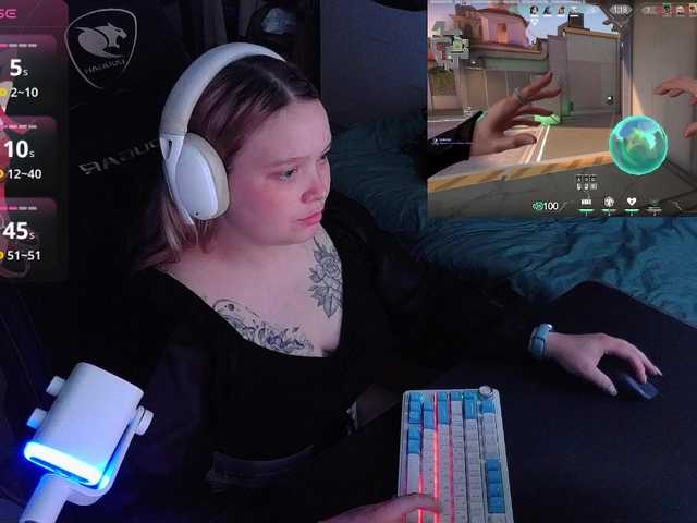 AlinaAdams live webcam show