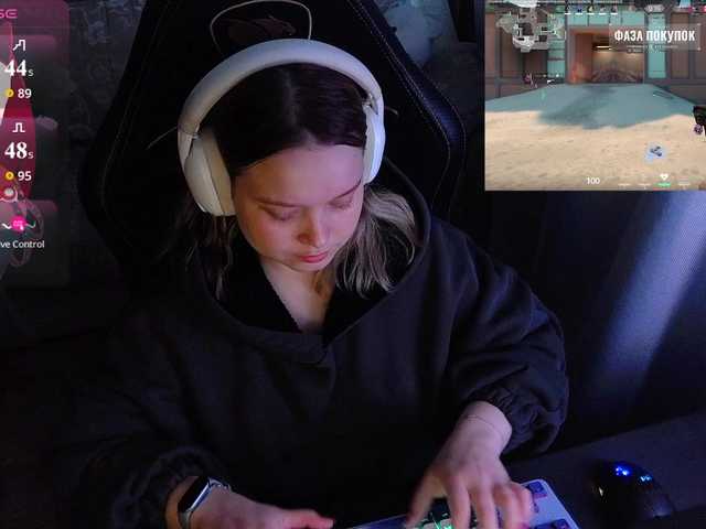 AlinaAdams — live female cam