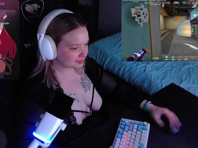 AlinaAdams live cam on BongaCams