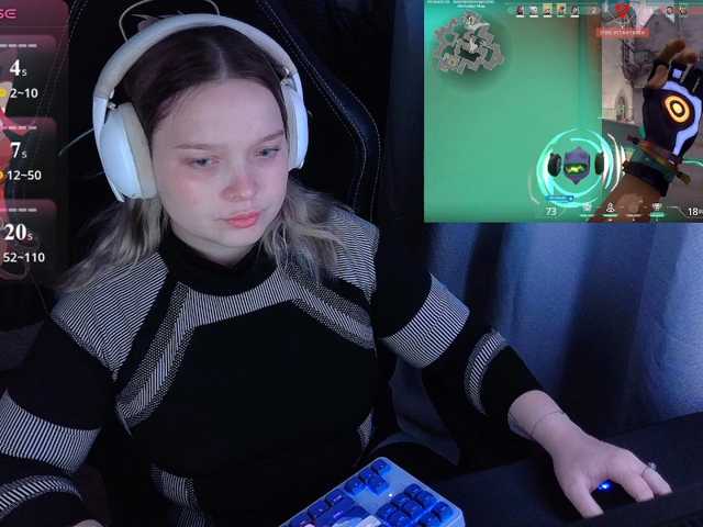 AlinaAdams