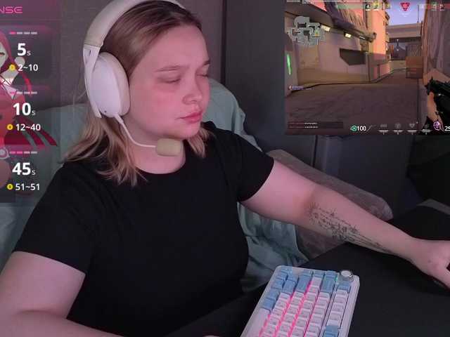 AlinaAdams