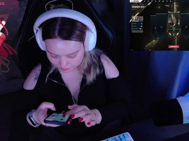 AlinaAdams