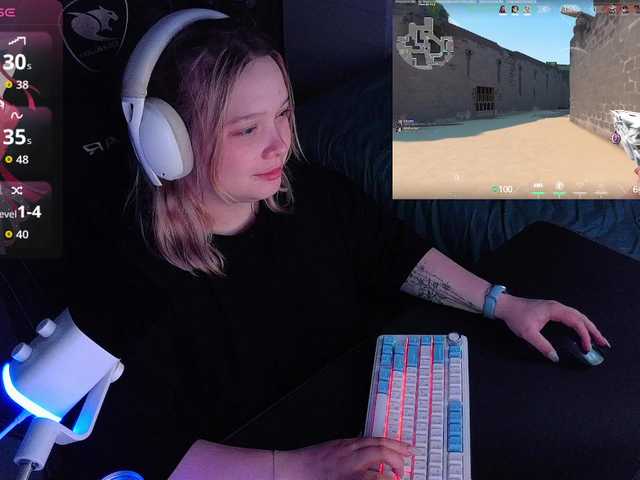 AlinaAdams live webcam show