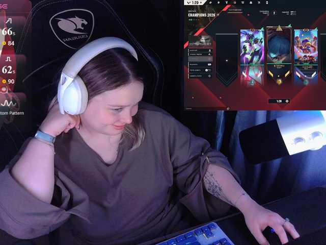 AlinaAdams