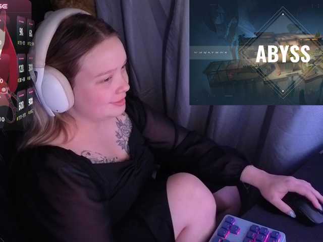 Alinaadams live cam