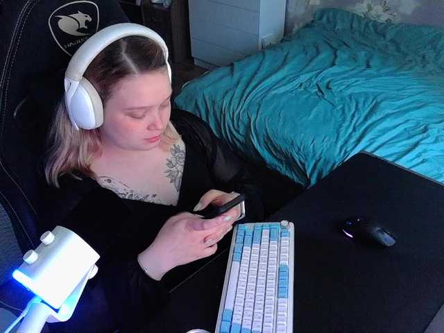 AlinaAdams live cam on BongaCams