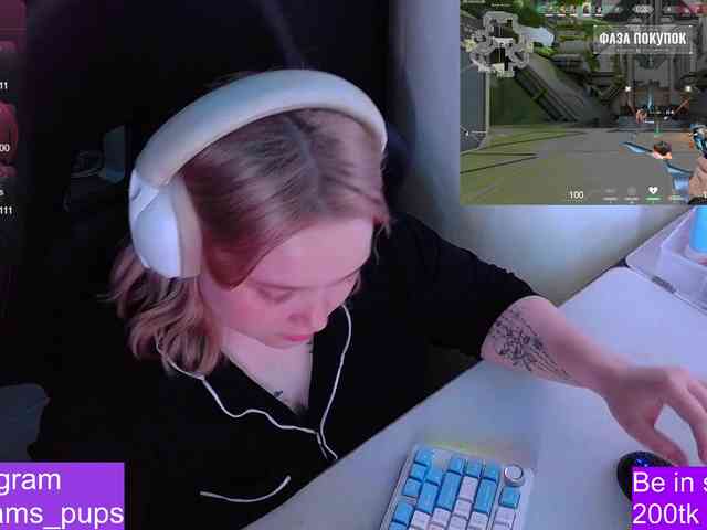 AlinaAdams webcam