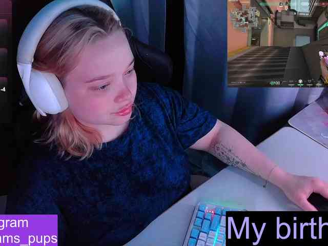 AlinaAdams webcam