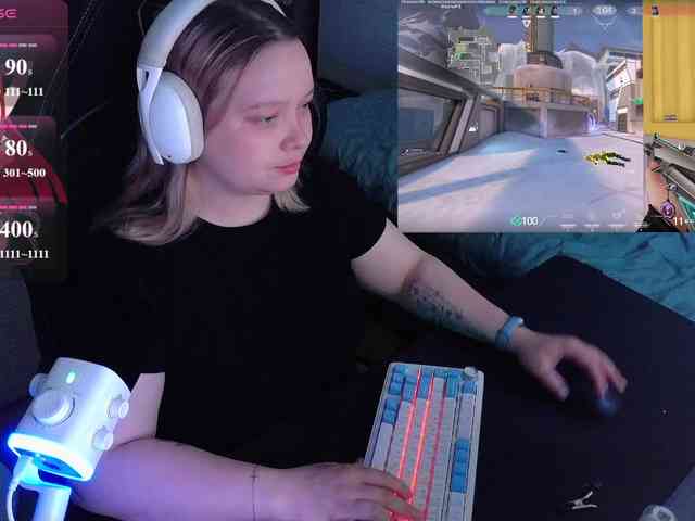 AlinaAdams webcam