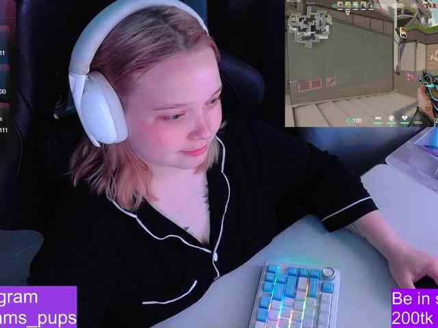 AlinaAdams webcam