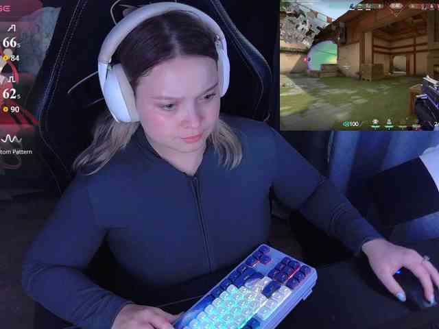 AlinaAdams webcam
